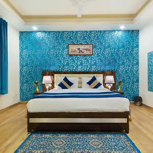 Hotel Opo The Alpino, New Delhi