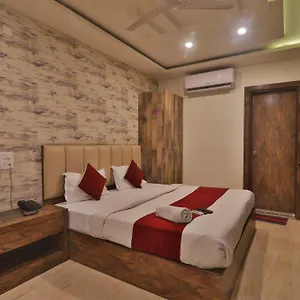 Hotel 4everstay By Janki Luxury & Spacious Family In Varansi Varanasi