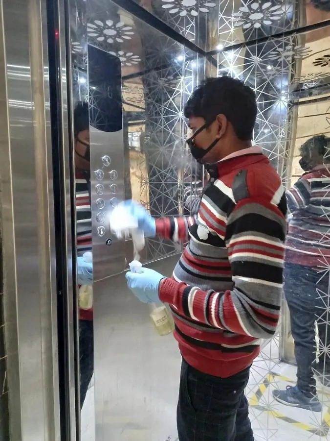 Hotel Airlift At Delhi Airport نيودلهي