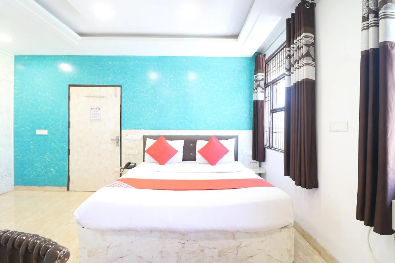 Hotel Airlift At Delhi Airport نيودلهي
