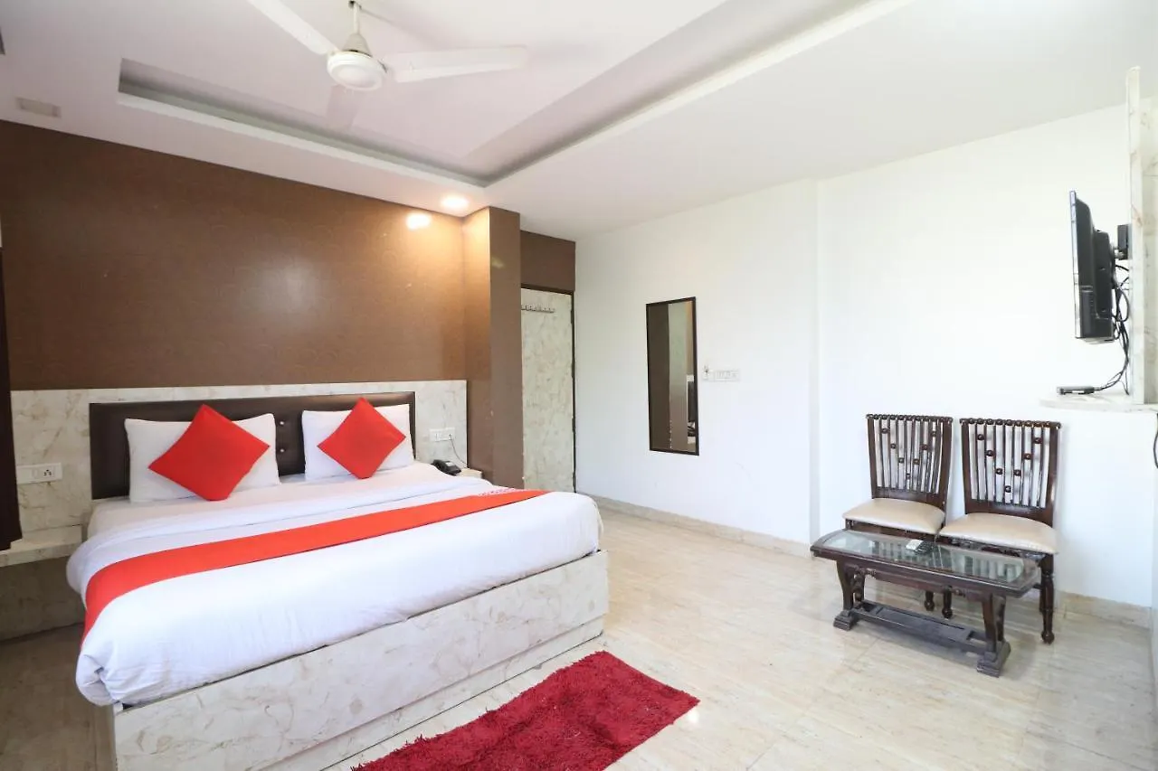 Hotel Airlift At Delhi Airport ニューデリー 3*,