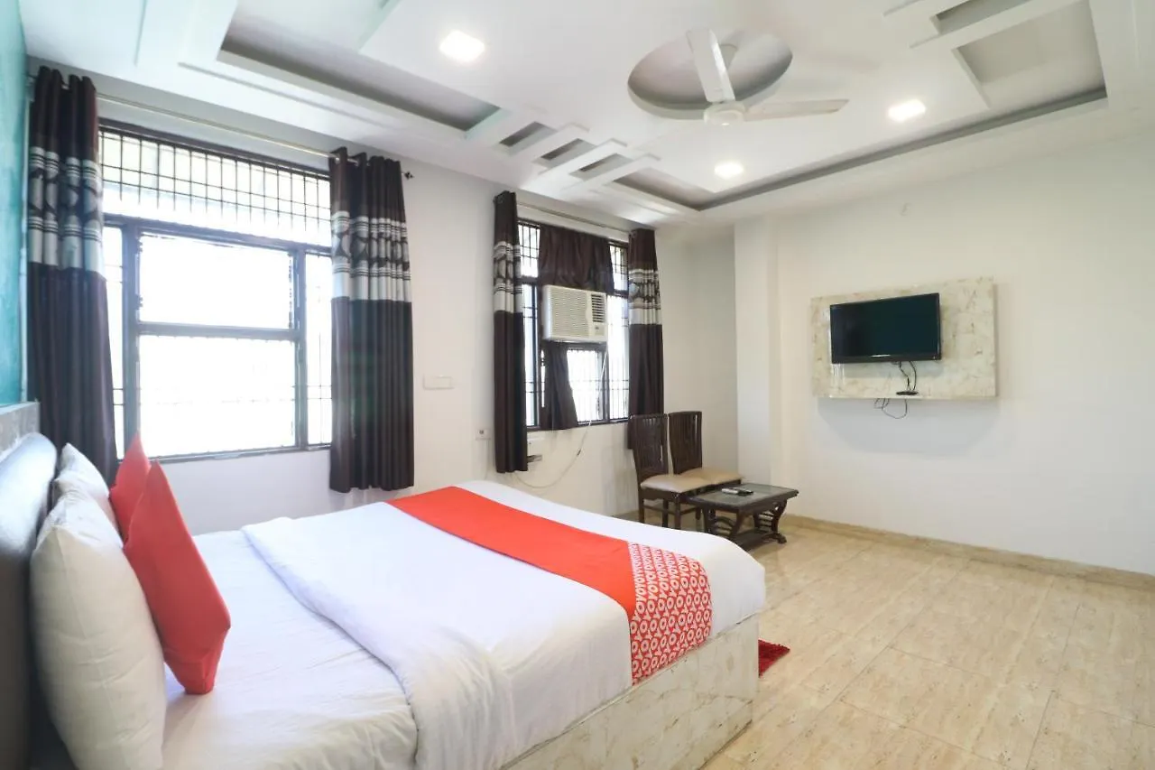 Hotel Airlift At Delhi Airport ニューデリー