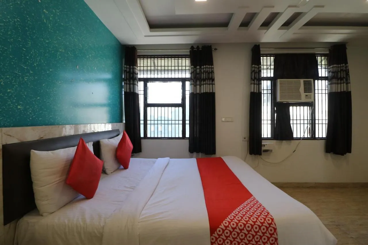 Hotel Airlift At Delhi Airport ニューデリー