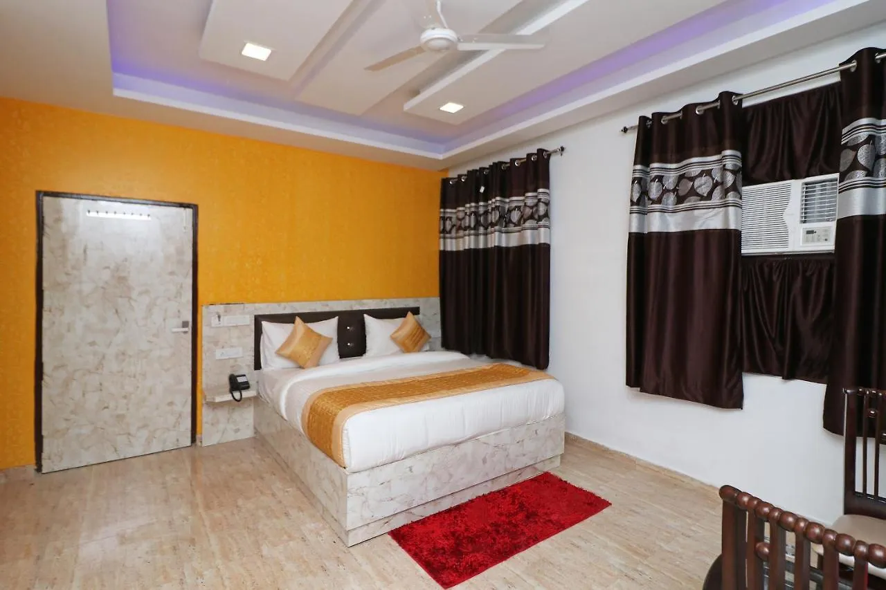 ***  Hotel Airlift At Delhi Airport ニューデリー インド